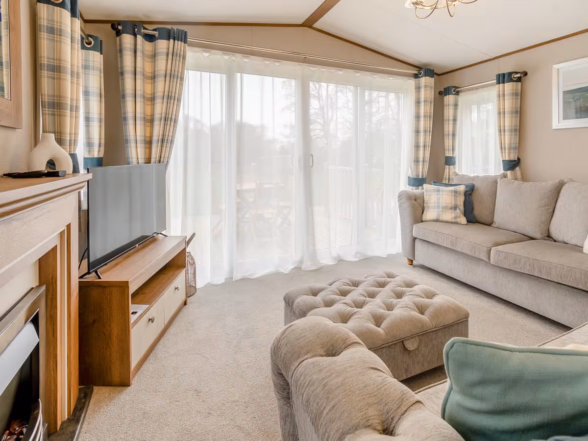 Alfie Lodge 2